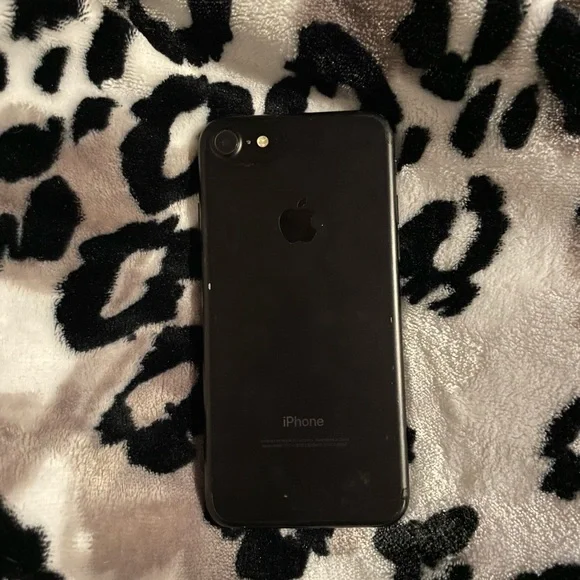 Black iphone 8 for parts